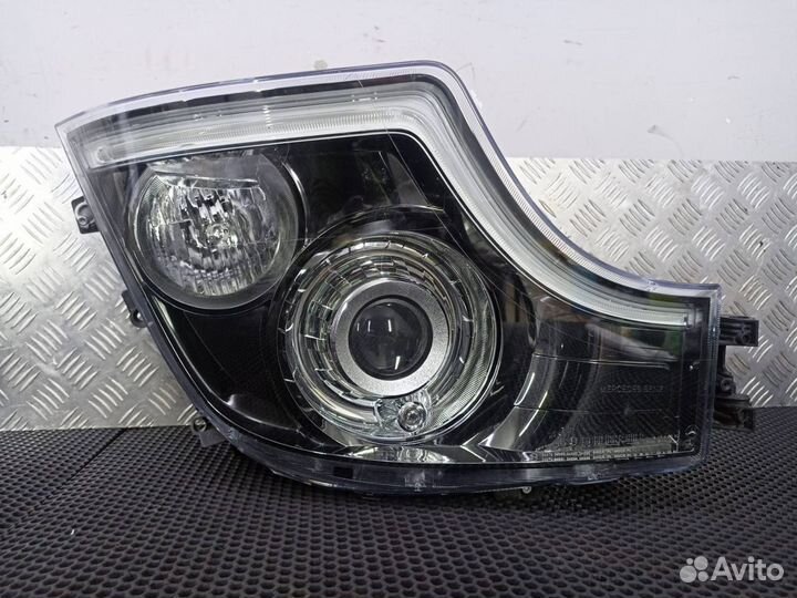 Фара правая Mercedes-Benz Actros 4 (MP4) 2021