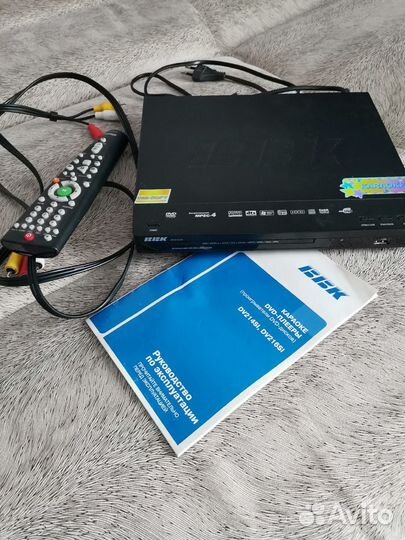 Проигрыватель DVD-плеер BBK DV216SI