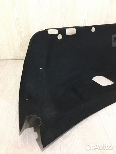 Обшивка крышки багажника Mercedes Benz C200 W204