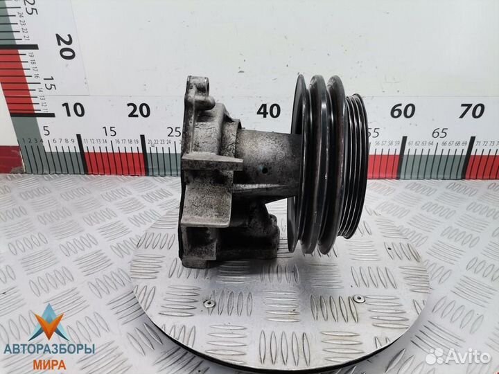 Помпа Mitsubishi L200 3 2002