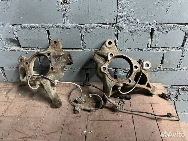 Мазда сх5 6 ke kf 2011- Кулак передний поворотный