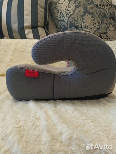 Продаю детский бустер