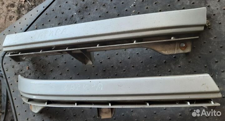 Ресничка под фару Опель Зафира А