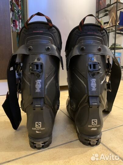 Горнолыжные ботинки