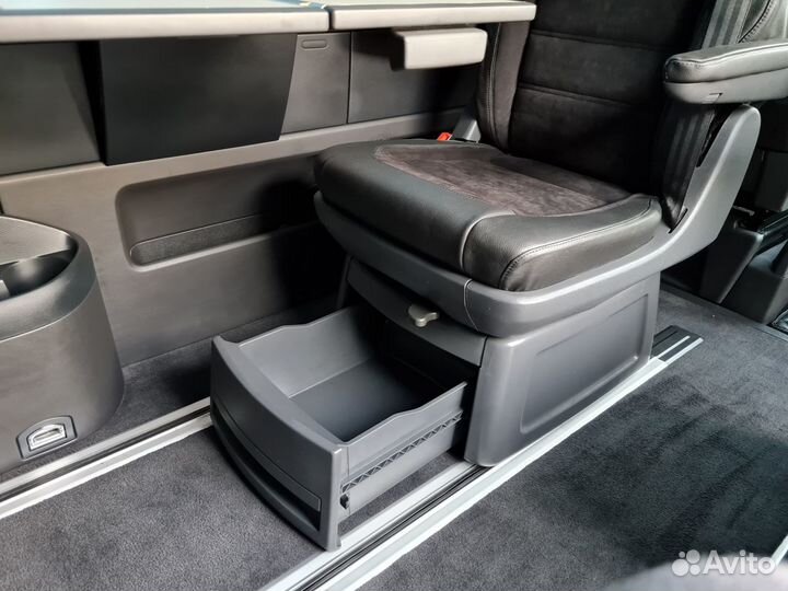 Volkswagen Multivan 2.0 AMT, 2019, 93 000 км