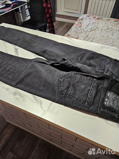Джинсы Levis 512 w 28 l 30