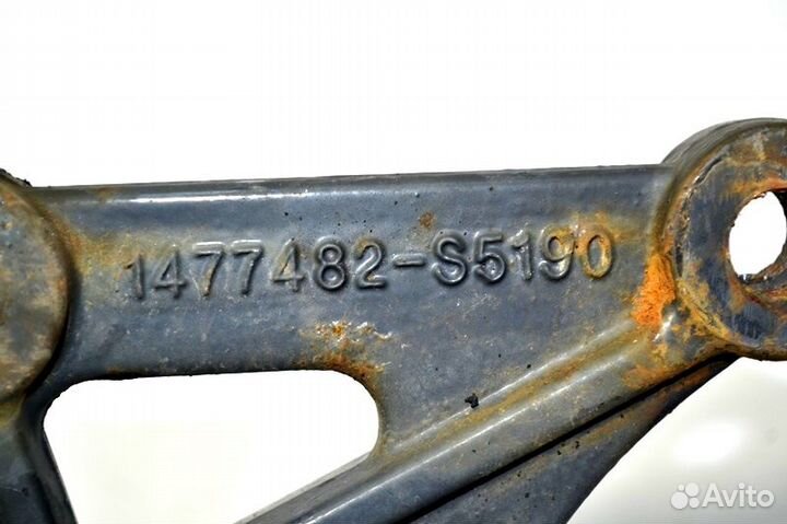 Кронштейн ящика аккумулятора scania R-Series (01.0