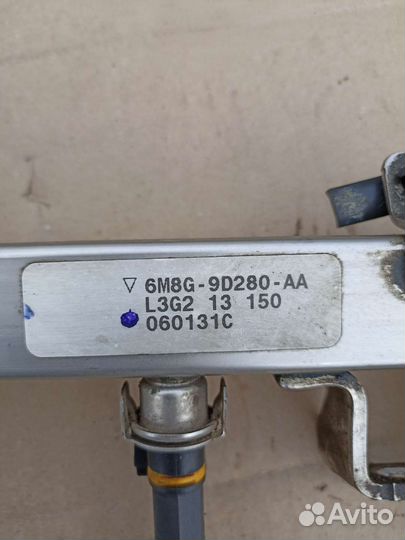 Топливная рампа с форсунками Mazda 6 GG 1,8 L8