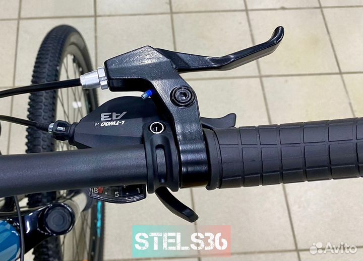 Велосипед горный Stels Navigator 720 MD 27.5 V010