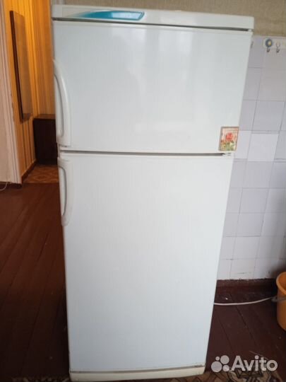 Холодильник бу Стинол