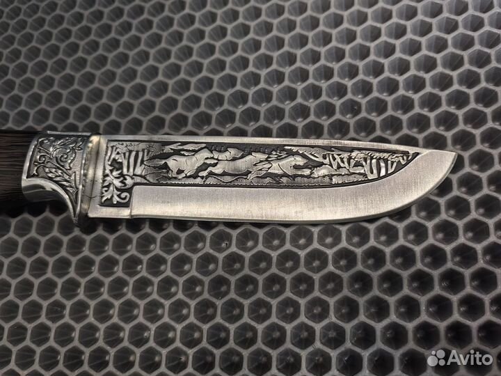 Нож охотничий волк