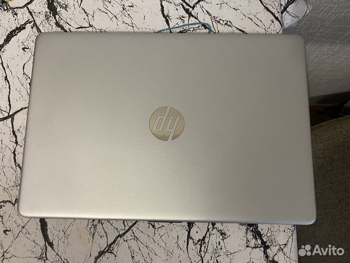 Ноутбук HP Ryzen 7/8GB/SSD256GB