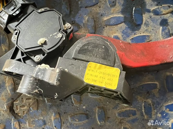 Педаль газа Chevrolet Aveo T250