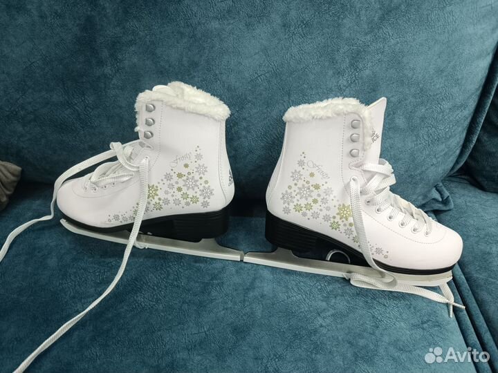 Коньки фигурные 38 размер новые