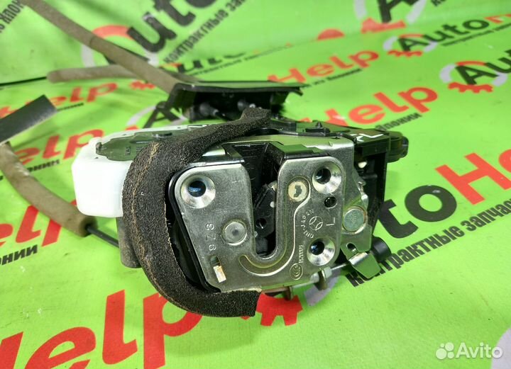 Замок двери nissan fuga Y51 передний левый