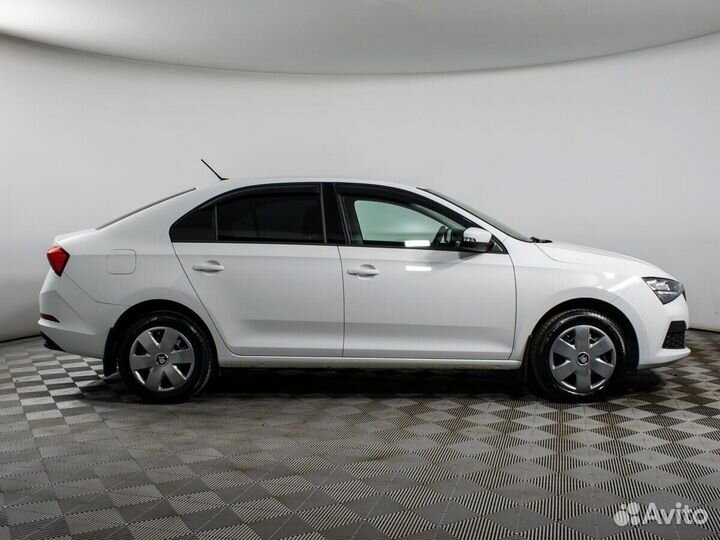 Skoda Rapid 1.6 AT, 2022, 18 500 км