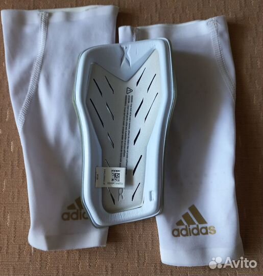 Щиток Adidas X20 Pro правый разм. S