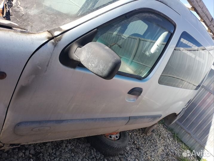 Передняя левая дверь renault kangoo 1