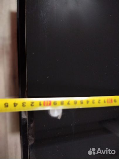 Стеклянная тумба под тв