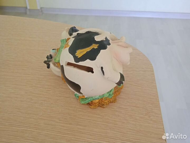 Копилка для денег / Статуэтка