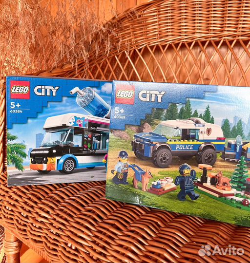 Конструктор lego City Фургон для шейков