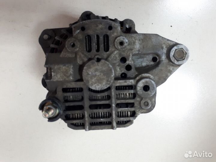 Генератор на мицубиси паджеро MD370479