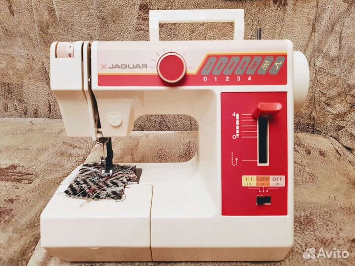 Швейная машина Jaguar 281P