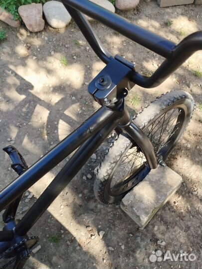 Трюковой велосипед BMX