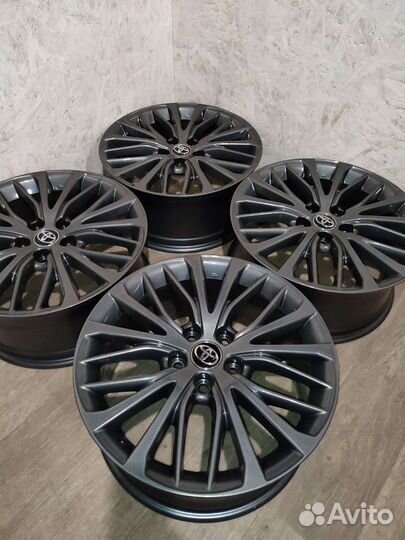 Диски R18 Toyota Camry (оригинал)
