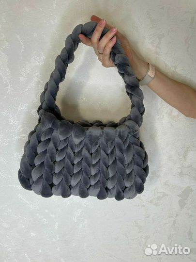 Вязаная сумка из толстой пряжи. Ручная работа