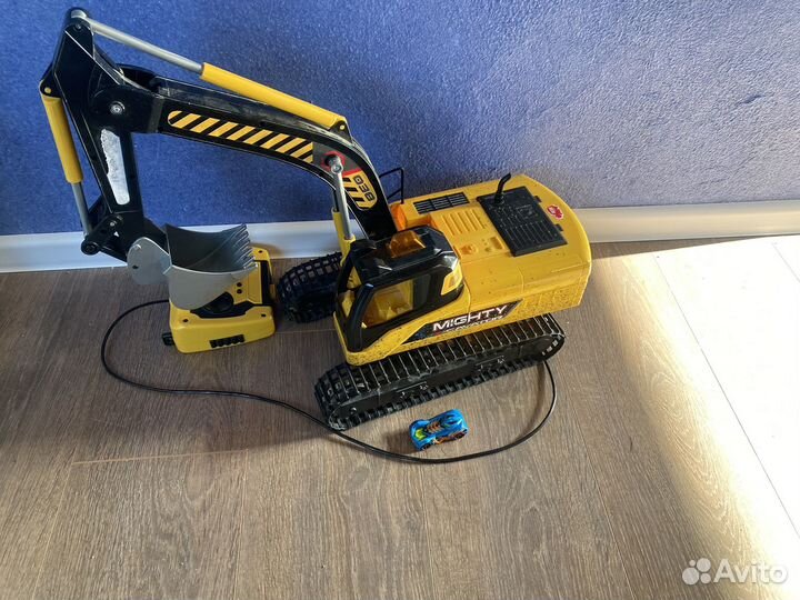 Экскаватор на р/у
