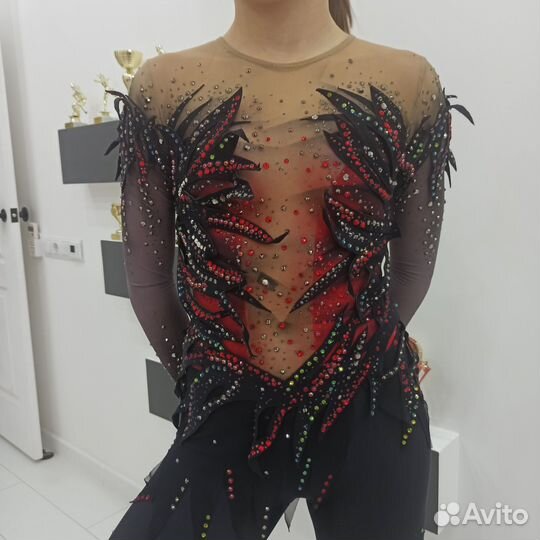 Платье для фигурного катания