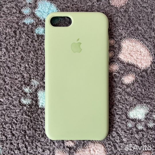 Чехлы на iPhone 7 / 8 / se