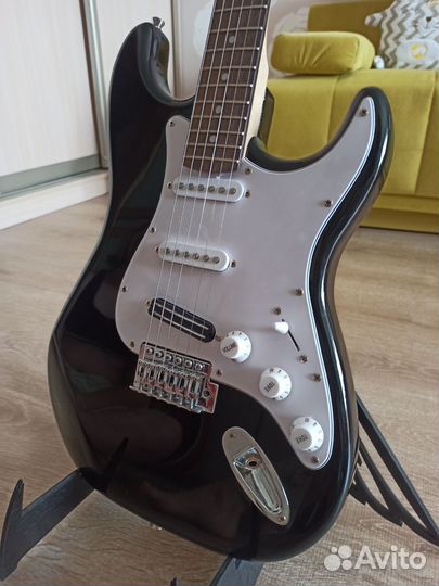 Электрогитара