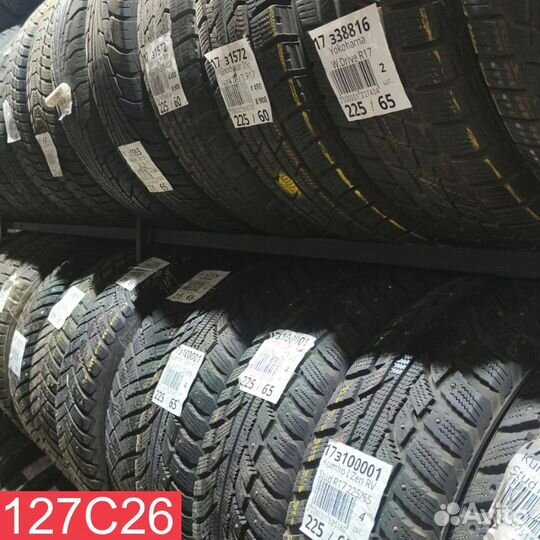 Nokian Tyres WR Snowproof P 255/45 R19 104L