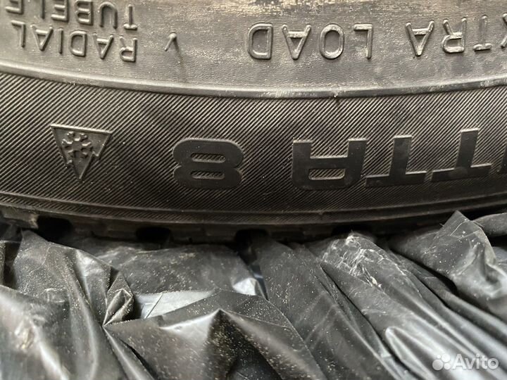 Nokian Tyres Hakkapeliitta 8 235/45 R18 98