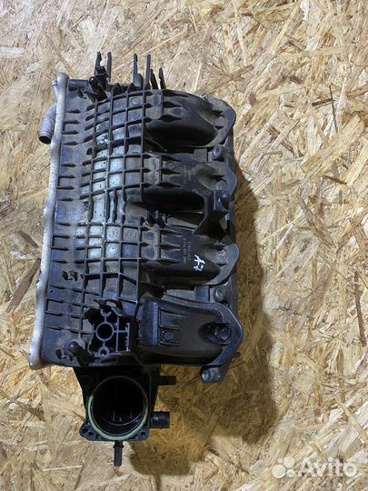 Впускной коллектор с интеркулером Skoda Octavia A7