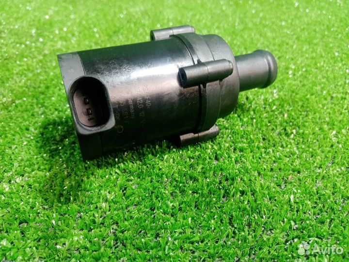 Помпа печки Volkswagen Golf 5 BLG 1.4 2008