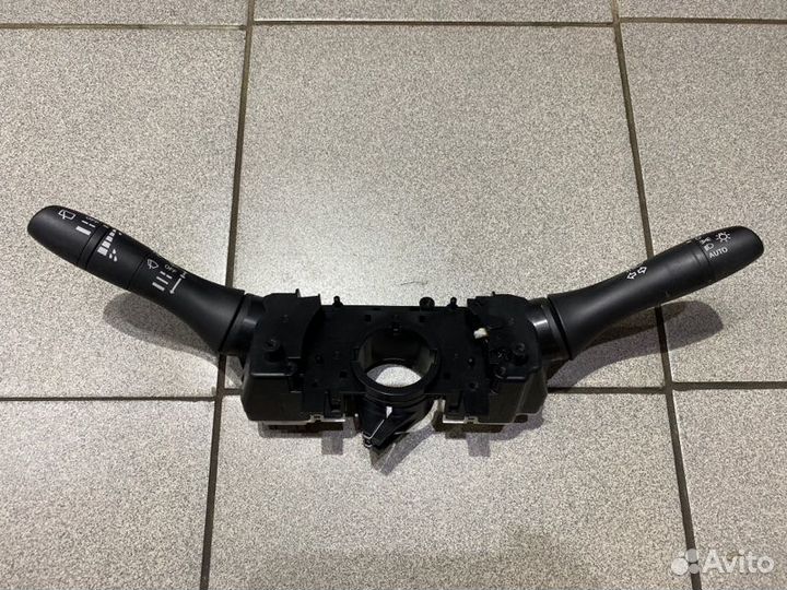 Подрулевой переключатель Nissan X-Trail T32-004803