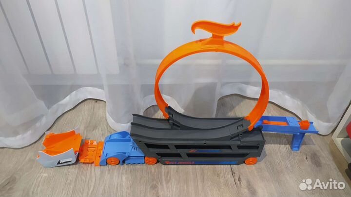 Хотвилс тягач автотрек hot wheels