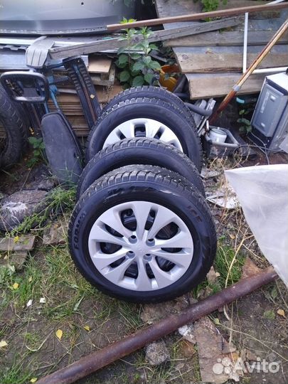 R15 Pirelli Formula Ice 185/65, PCD 4x100 DIA 16