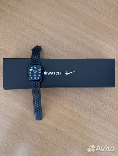 Apple watch 5 44mm nike