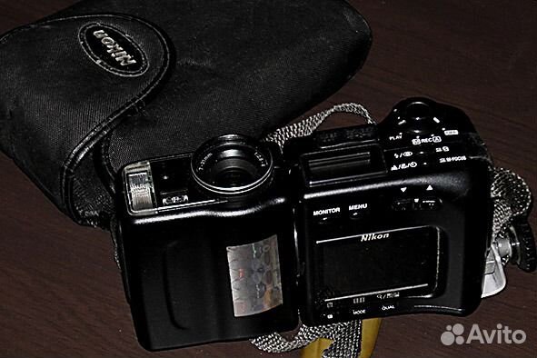 Nikon Coolpix 950 (Цифровой, б-у)