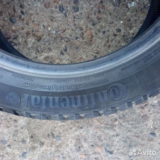 Continental ComfortContact - 1 235/45 R17