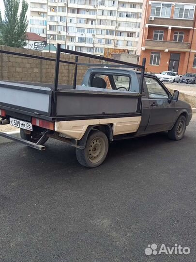 Передние сиденья на вис