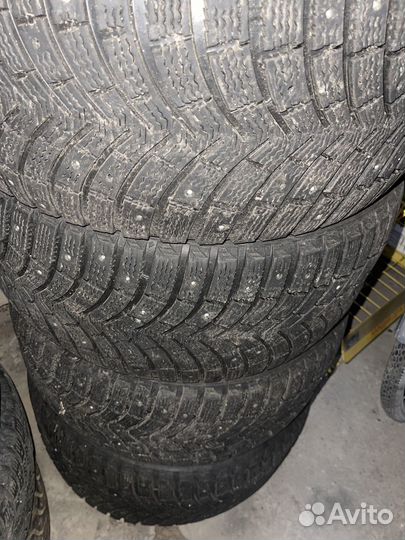 Nokian Tyres Hakkapeliitta 8 245/40 R18 29H