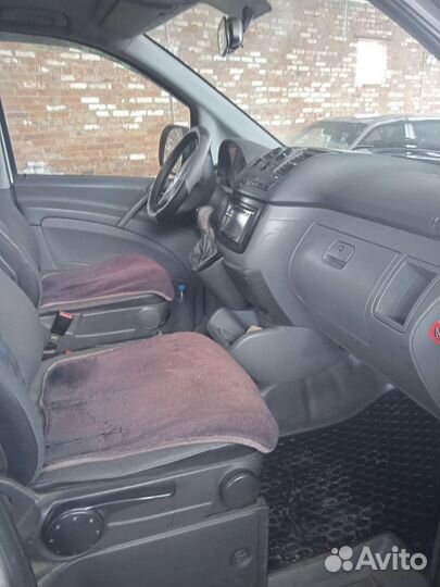 Mercedes-Benz Vito цельнометаллический, 2004