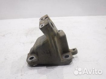 Кронштейн двигателя 52124986AB