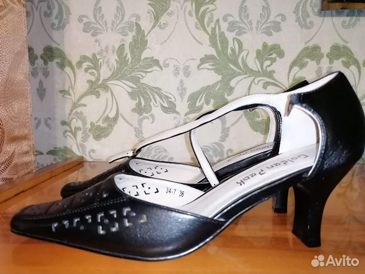 Туфли модельные