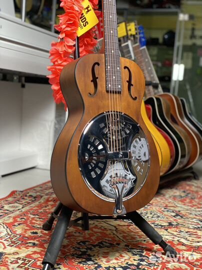 Акустическая гитара